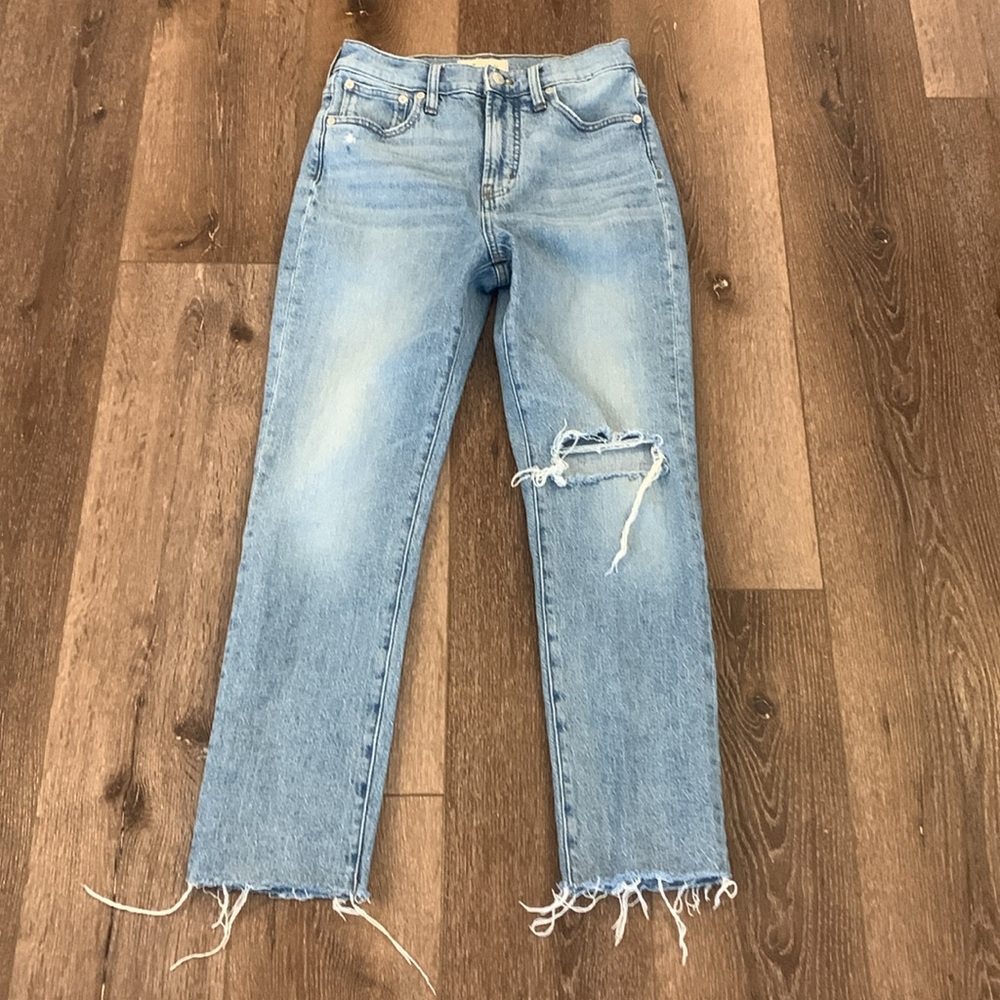 Madewell The Perfect Vintage Jean. Sz 26. Medium/Light Wash Distressed High Rise